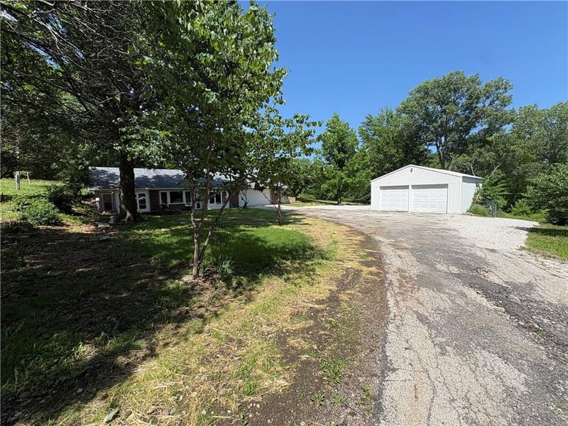 10023 Munro Rd, Lone Jack, MO 64070