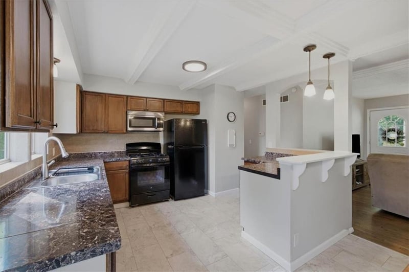 16608 31st St, Independence, MO 64055