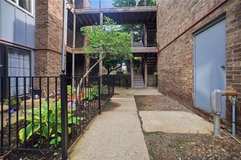 104 E 41 St #6, Kansas City, MO 64111