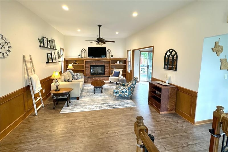 700 Hunters Rg, Lee's Summit, MO 64086