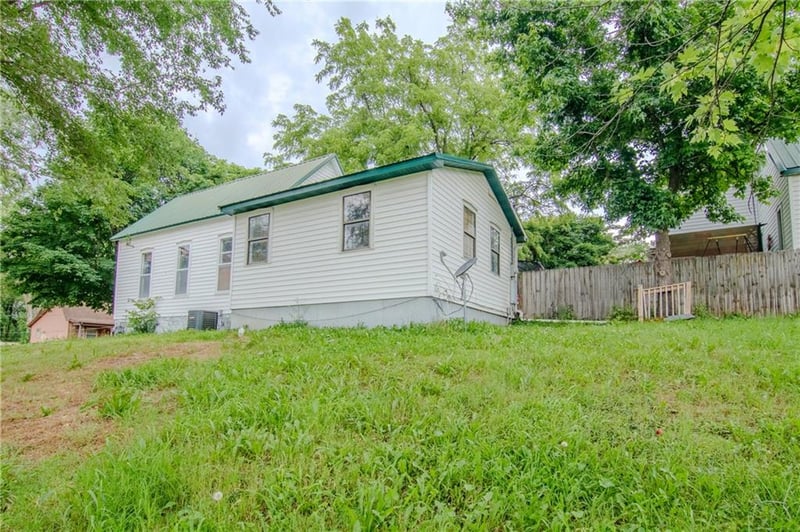 104 Osage St, Warsaw, MO 65355