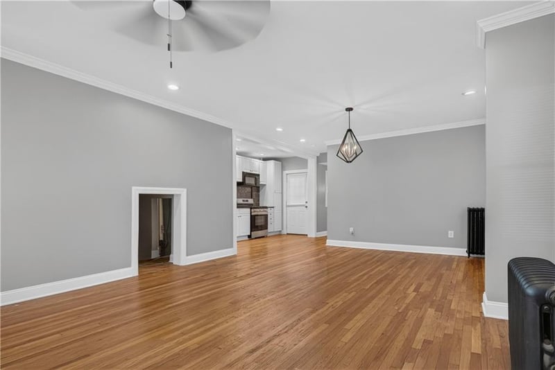 212 Emmanuel Cleaver Ii Blvd, Kansas City, MO 64112