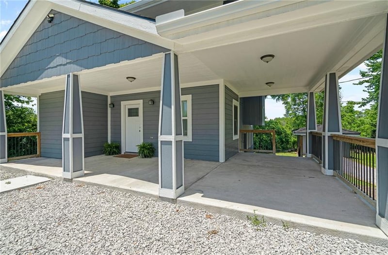 7330 Ozark Rd, Kansas City, MO 64129