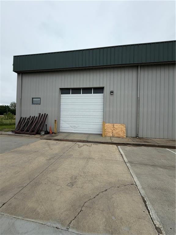 6601 F Royal St, Pleasant Valley, MO 64068