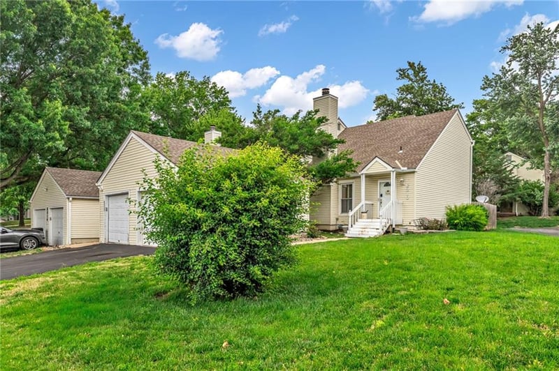 6210 82nd Ter, Kansas City, MO 64151