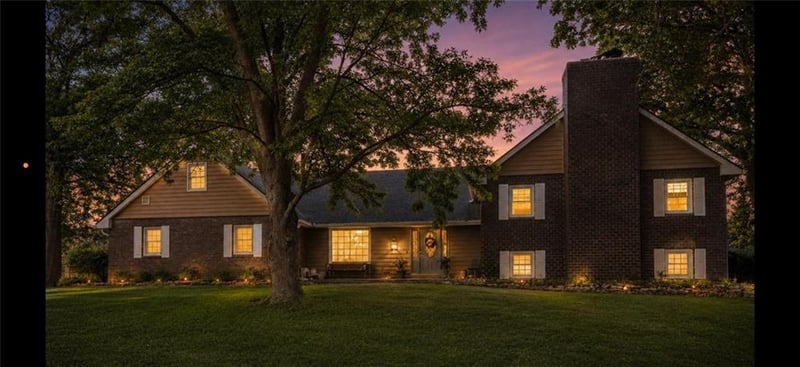 111 Elm St, Lathrop, MO 64465