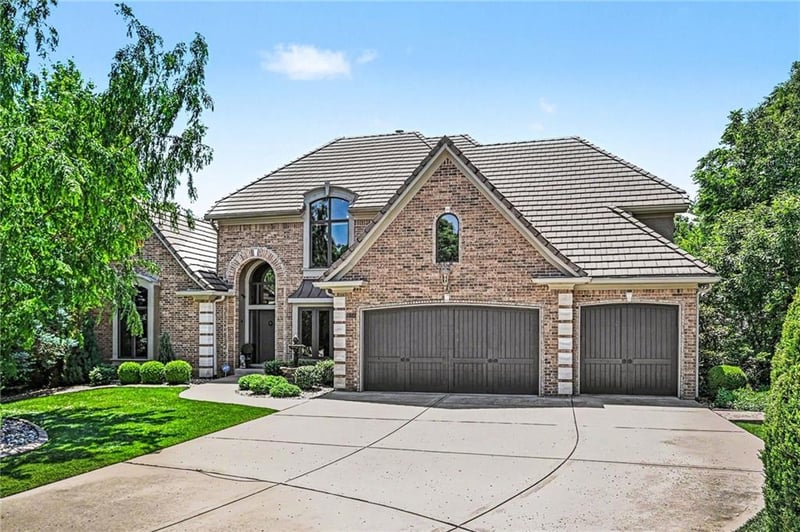 6104 Timberidge Ct, Parkville, MO 64152