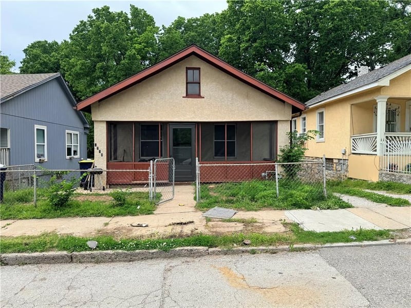 2750 Lister Ave, Kansas City, MO 64128