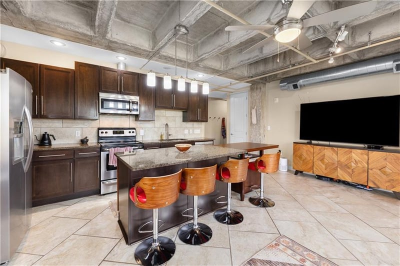 2940 Baltimore Ave #1201, Kansas City, MO 64108