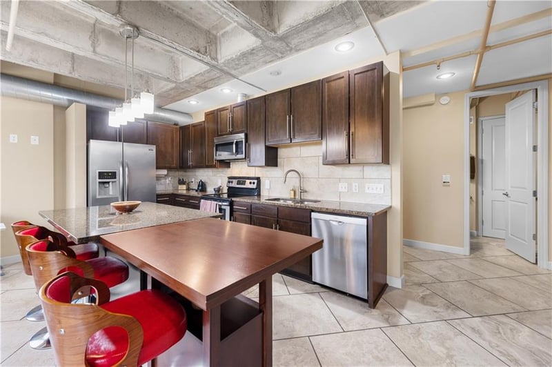 2940 Baltimore Ave #1201, Kansas City, MO 64108