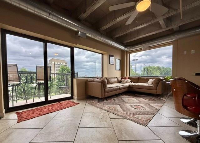 2940 Baltimore Ave #1201, Kansas City, MO 64108