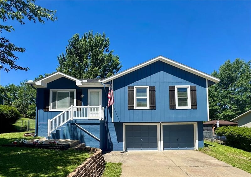 1411 Andrew St, Pleasant Hill, MO 64080