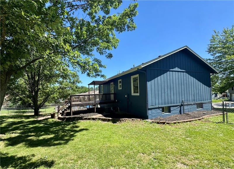 1411 Andrew St, Pleasant Hill, MO 64080