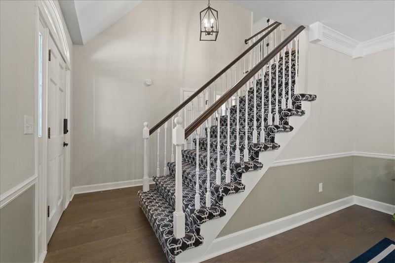 7917 Alden St, Lenexa, KS 66215
