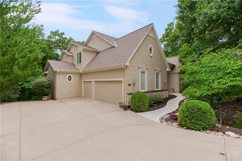 4522 Mulberry Ct, Kansas City, MO 64116