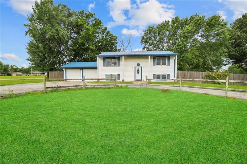 600 Delaware St, Edna, KS 67342