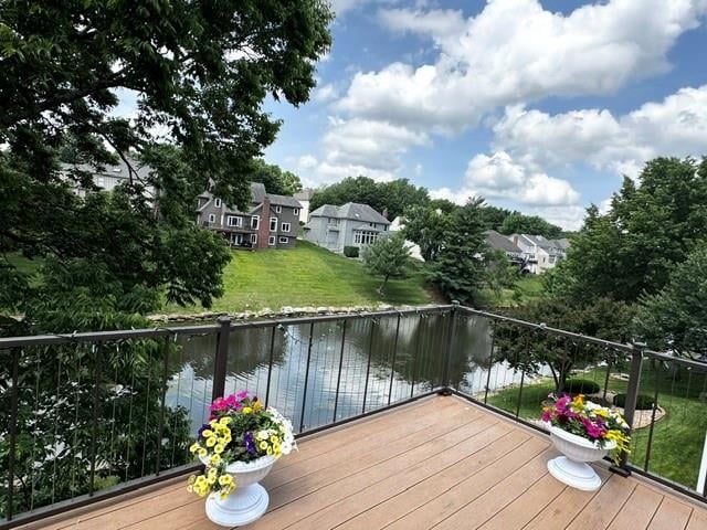 4108 Courtney Dr, Lee's Summit, MO 64064