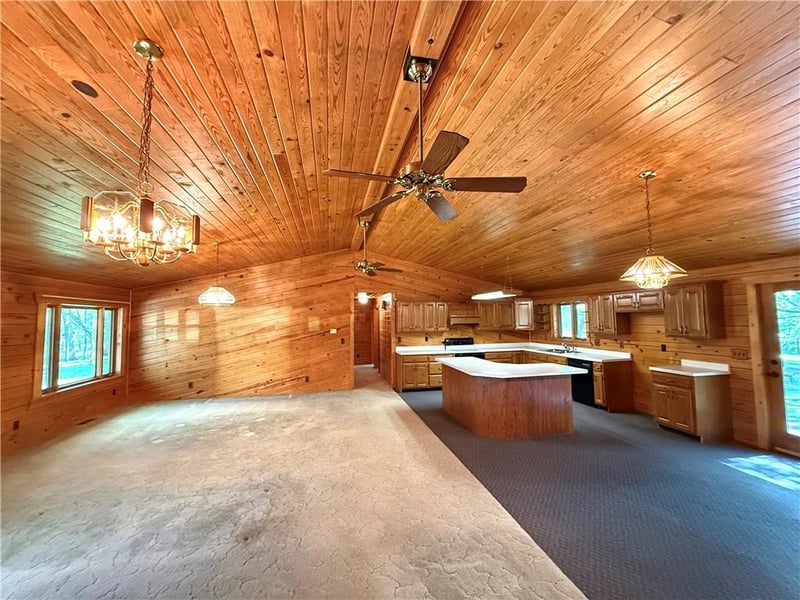 21004 Danube Rd, Burlington Jct, MO 64428