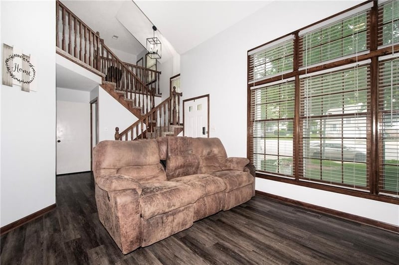 15216 132nd Pl, Olathe, KS 66062