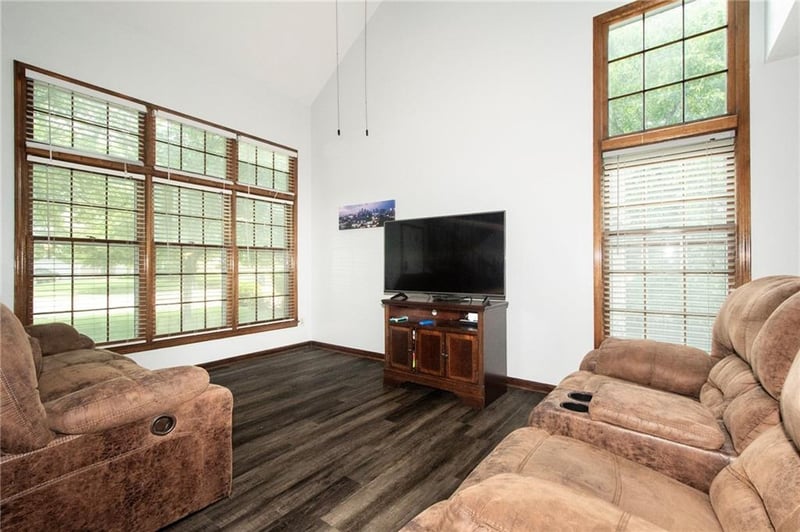 15216 132nd Pl, Olathe, KS 66062