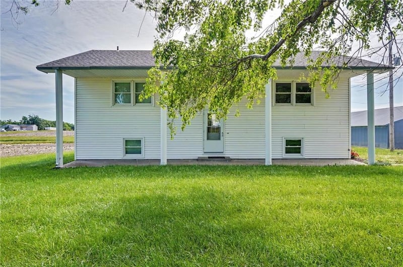 4419 Indiana Rd, Ottawa, KS 66067