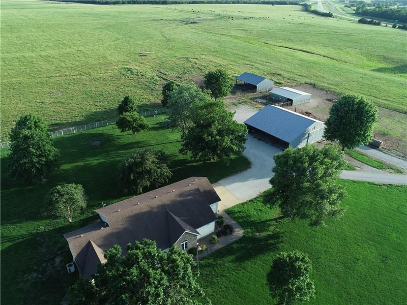 30919 363rd St, Osawatomie, KS 66064