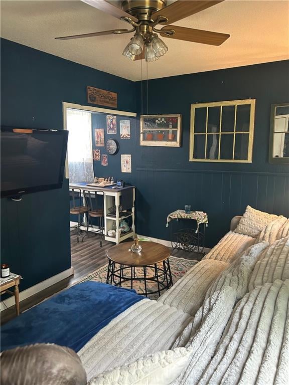 719 Walnut St, Leavenworth, KS 66048