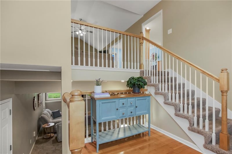 3208 Damon Ln, Lee's Summit, MO 64082