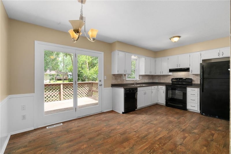606 NE 114th St, Kansas City, MO 64155