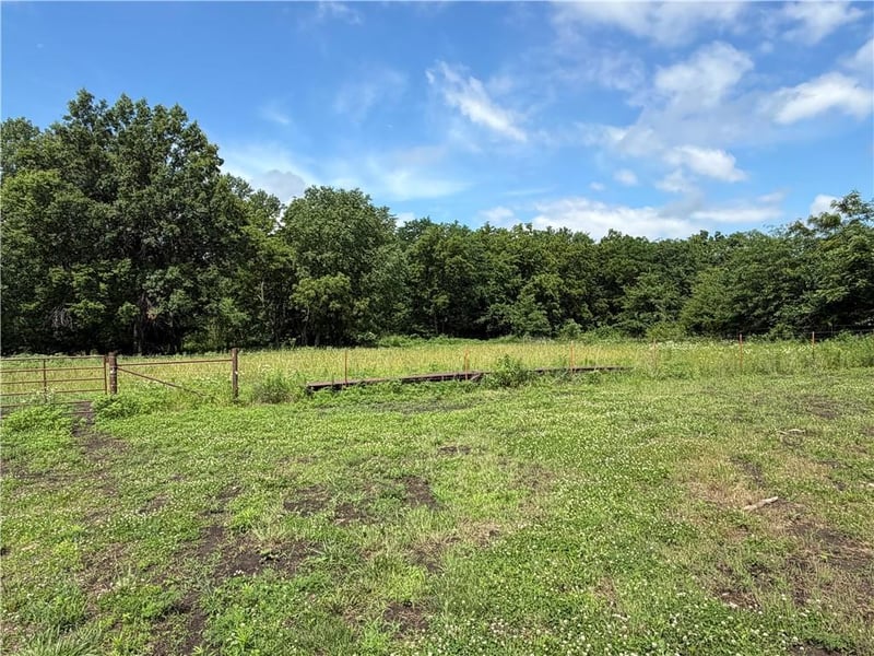 Jump Rd, Jamesport, MO 64648