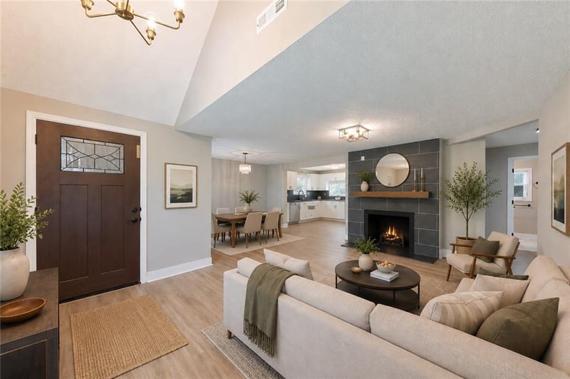 8005 Harris Ave, Kansas City, MO 64138