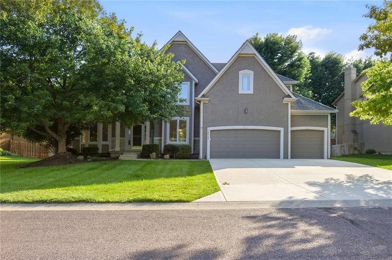 16016 Rosewood St, Overland Park, KS 66085
