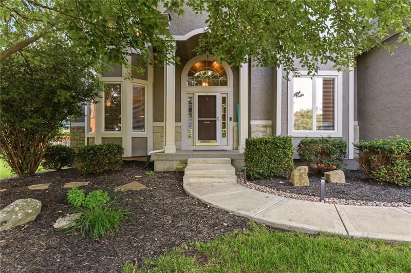 16016 Rosewood St, Overland Park, KS 66085
