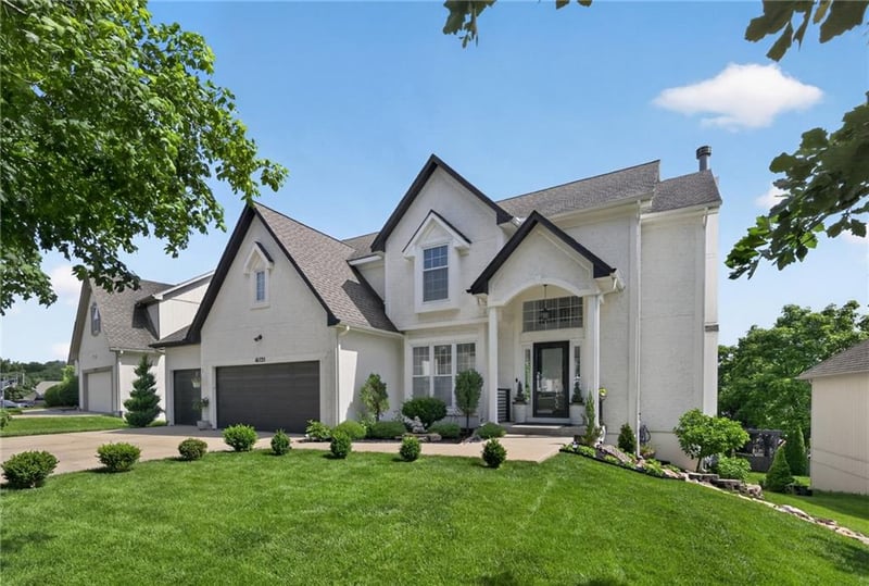 16535 80th Ter, Lenexa, KS 66219