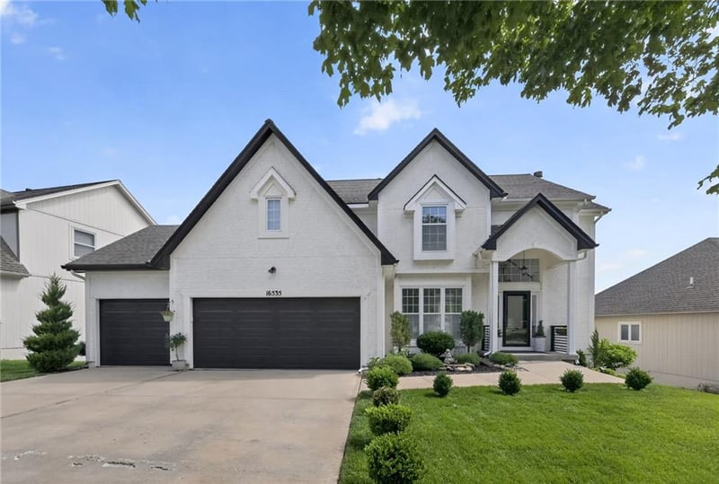16535 80th Ter, Lenexa, KS 66219