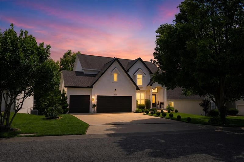 16535 80th Ter, Lenexa, KS 66219