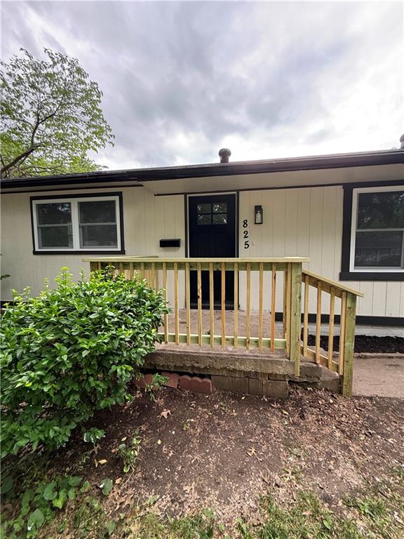 825 Weaver St, Olathe, KS 66061