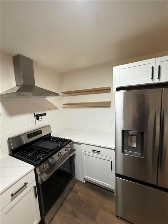 825 Weaver St, Olathe, KS 66061