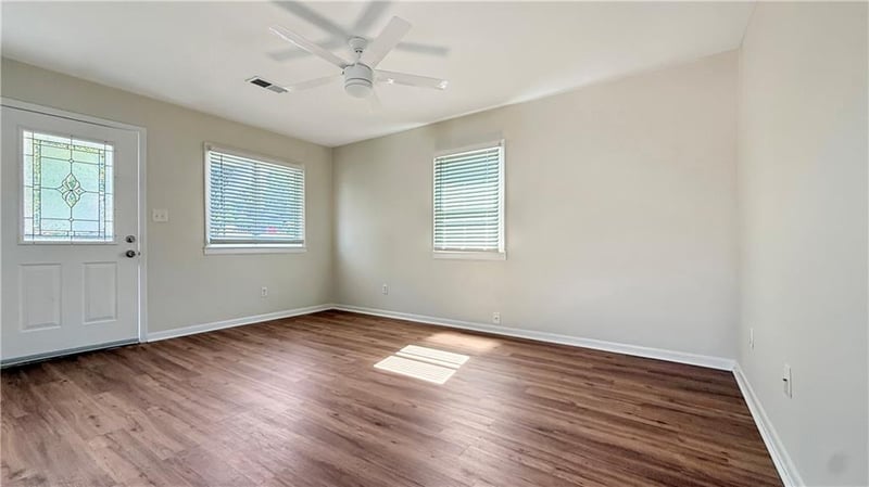 18 27th St, Higginsville, MO 64037