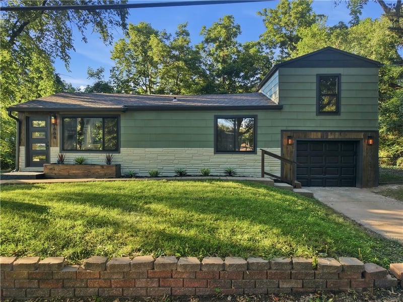 664 Doniphan St, Leavenworth, KS 66048