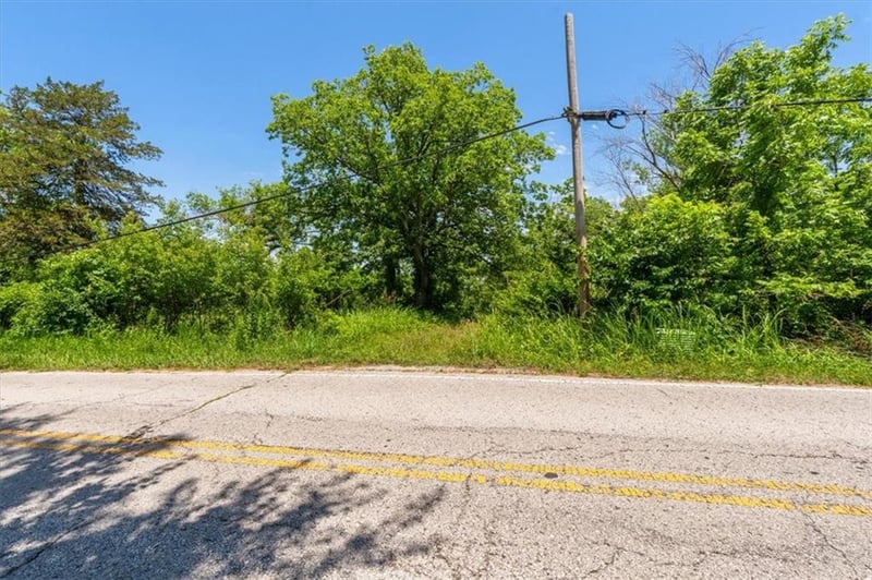 22112 Eureka Rd, Independence, MO 64057