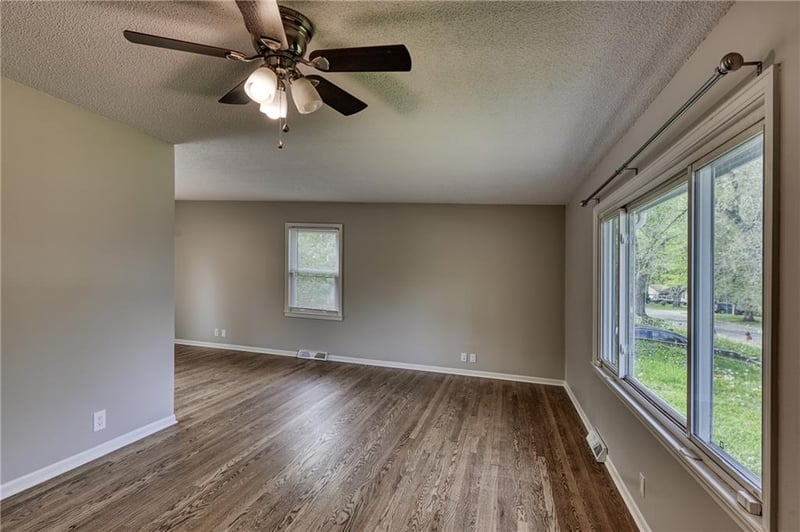 3535 N Chelsea Ave, Kansas City, MO 64117