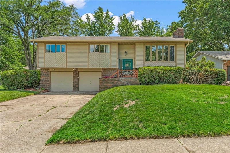 3409 Trail Rd, Lawrence, KS 66049