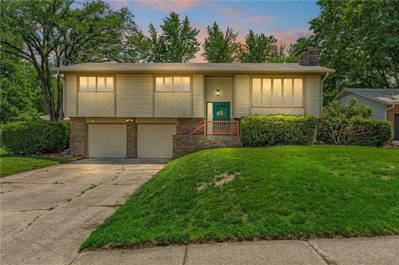 3409 Trail Rd, Lawrence, KS 66049