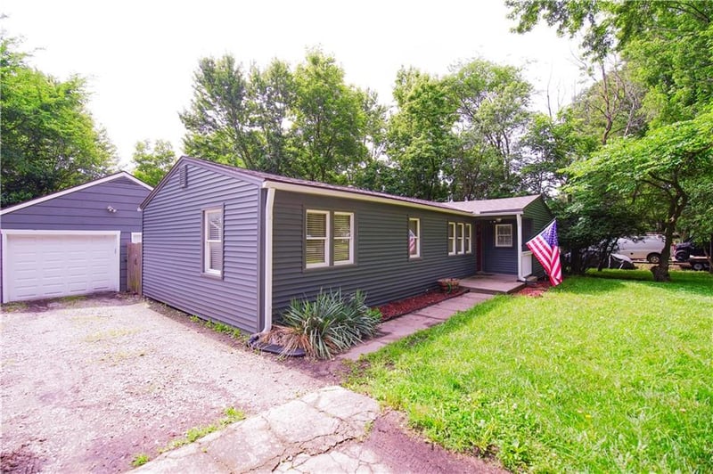 17413 Montgall Dr, Belton, MO 64012