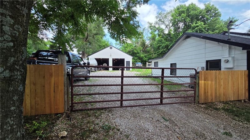 3711 67th St, Kansas City, KS 66104