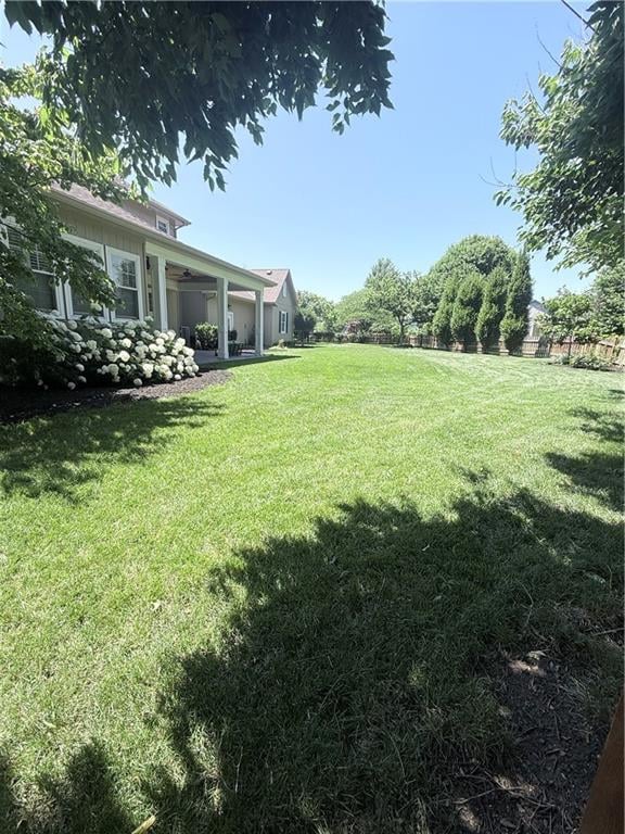 1041 Ellis Dr, Lee's Summit, MO 64081