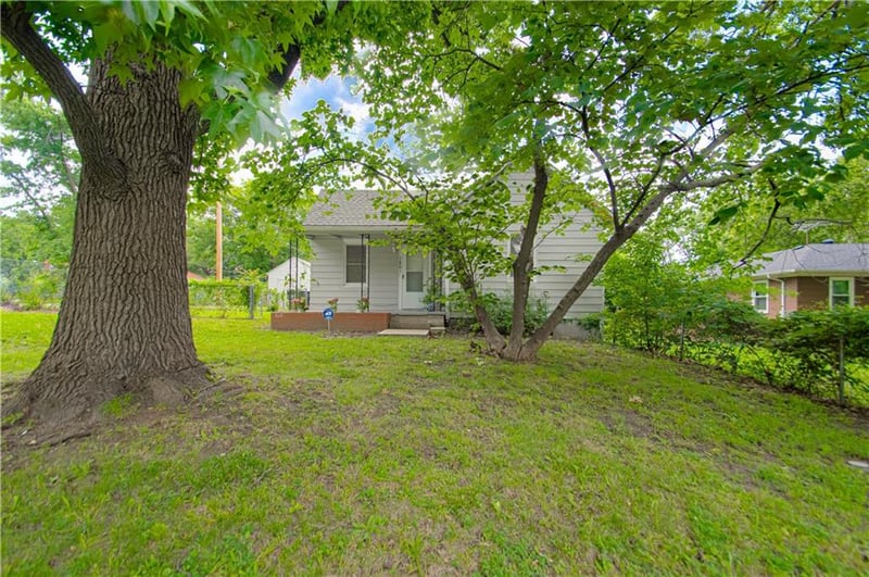 1801 Broadway St, Leavenworth, KS 66048