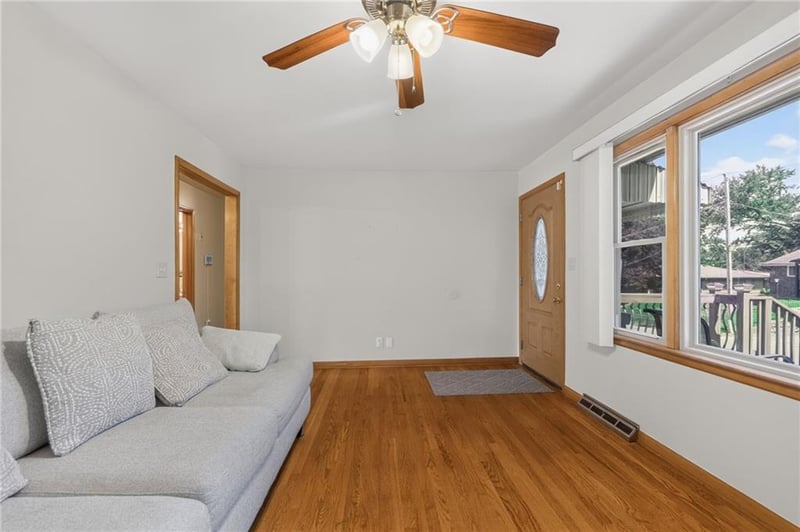 3506 Kimball Ave, Kansas City, KS 66104