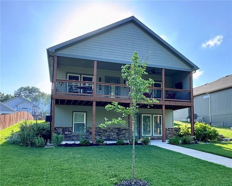 8462 Peoria St, De Soto, KS 66018